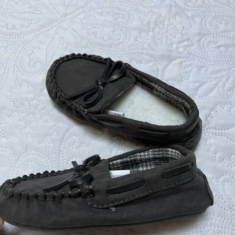 Fleece Lined Solid Slippers Size 8